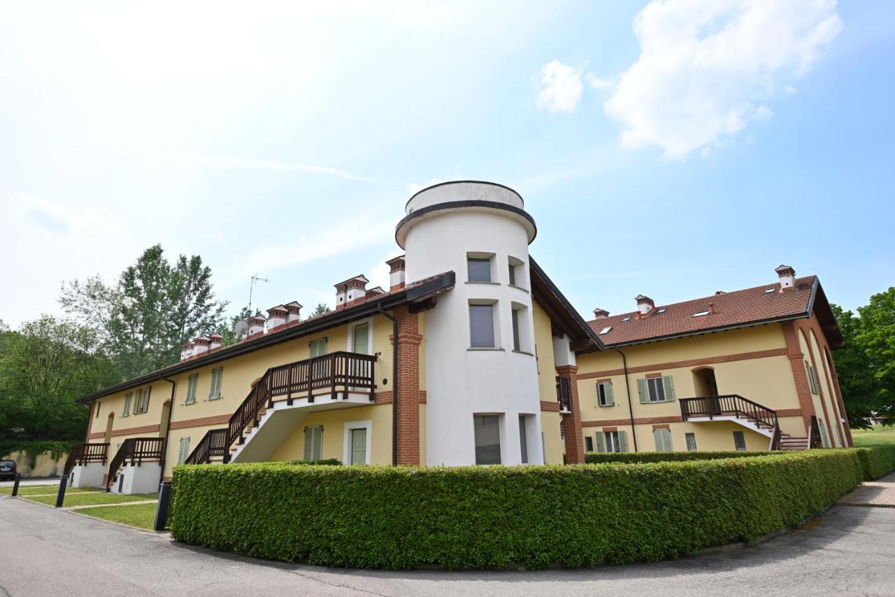 Aura Loving Home Con 4 Posti Letto, Cucina Completa, Terrazzo Ed Un Grande Parco Verde Serravalle d'Asti Extérieur photo