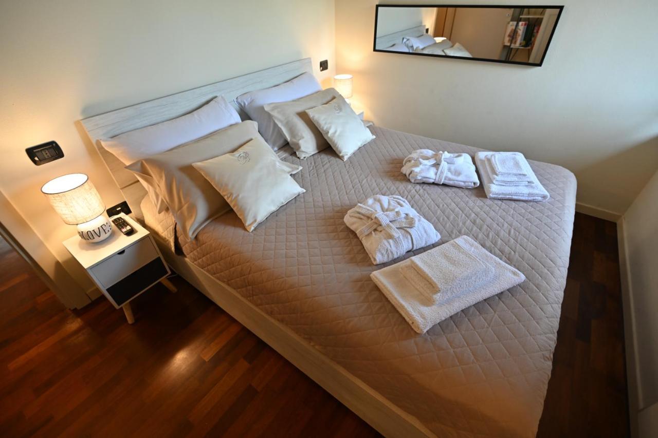 Aura Loving Home Con 4 Posti Letto, Cucina Completa, Terrazzo Ed Un Grande Parco Verde Serravalle d'Asti Extérieur photo