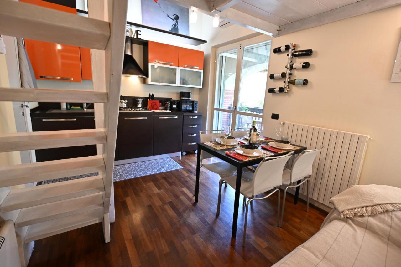 Aura Loving Home Con 4 Posti Letto, Cucina Completa, Terrazzo Ed Un Grande Parco Verde Serravalle d'Asti Extérieur photo