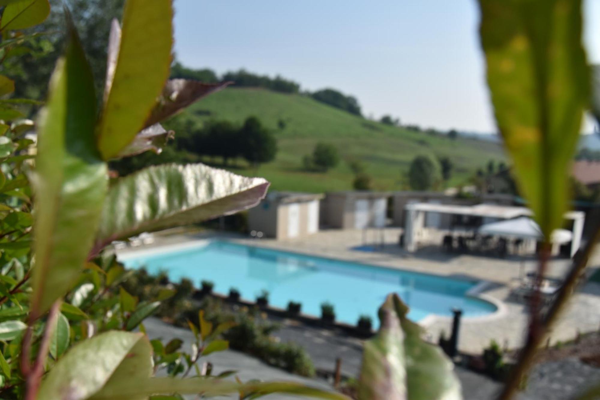 Aura Loving Home Con 4 Posti Letto, Cucina Completa, Terrazzo Ed Un Grande Parco Verde Serravalle d'Asti Extérieur photo